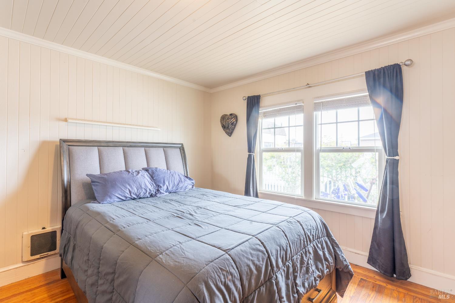Detail Gallery Image 4 of 21 For 102 N Whipple St, Fort Bragg,  CA 95437 - 2 Beds | 1 Baths