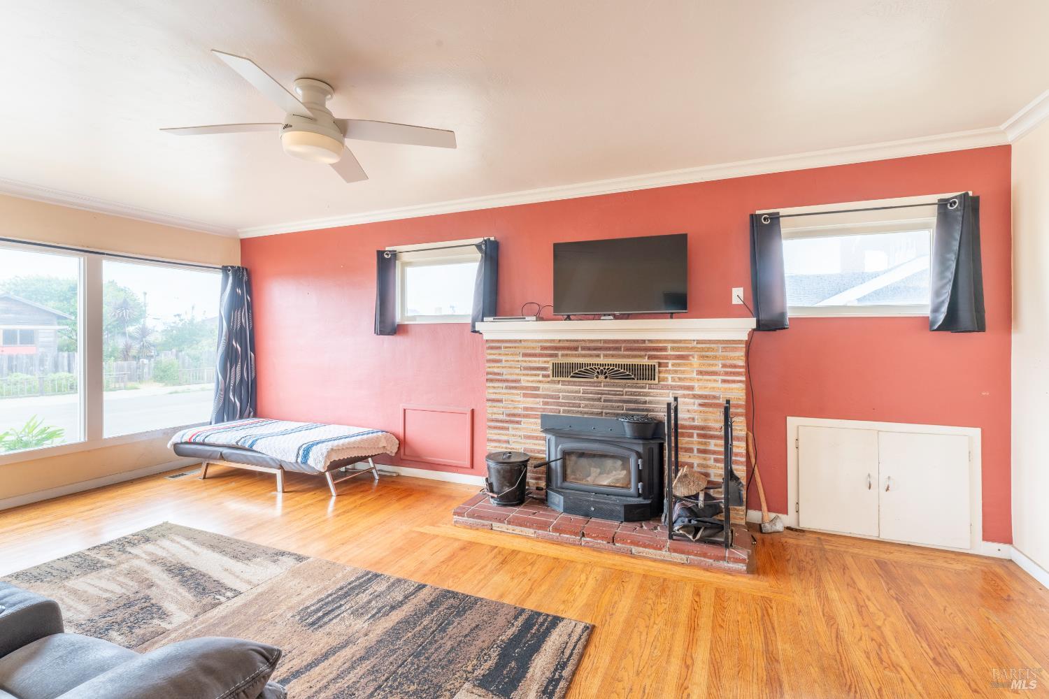 Detail Gallery Image 12 of 21 For 102 N Whipple St, Fort Bragg,  CA 95437 - 2 Beds | 1 Baths