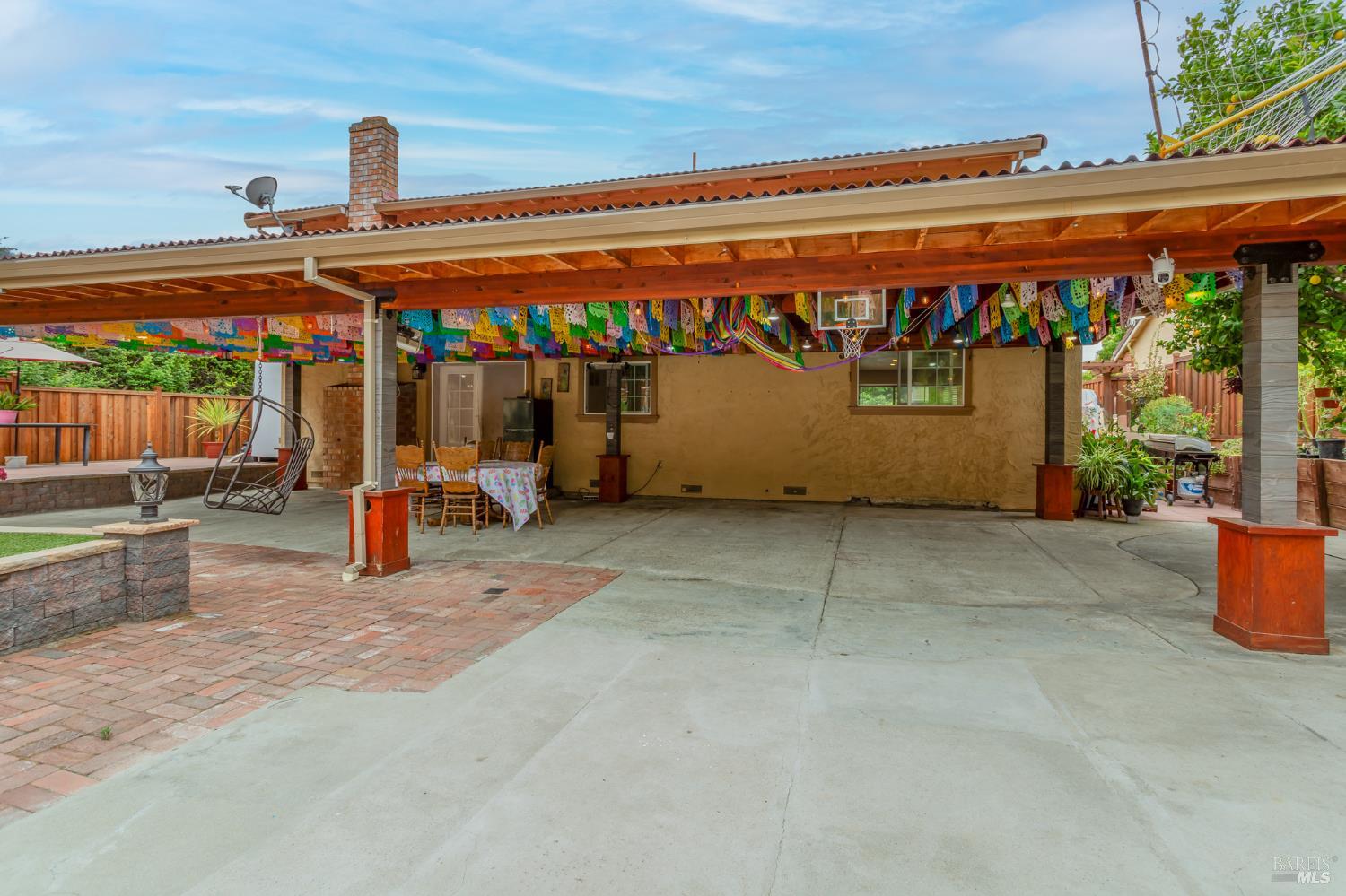 Detail Gallery Image 5 of 46 For 128 Newcastle Dr Dr, Vallejo,  CA 94591 - 4 Beds | 2/1 Baths