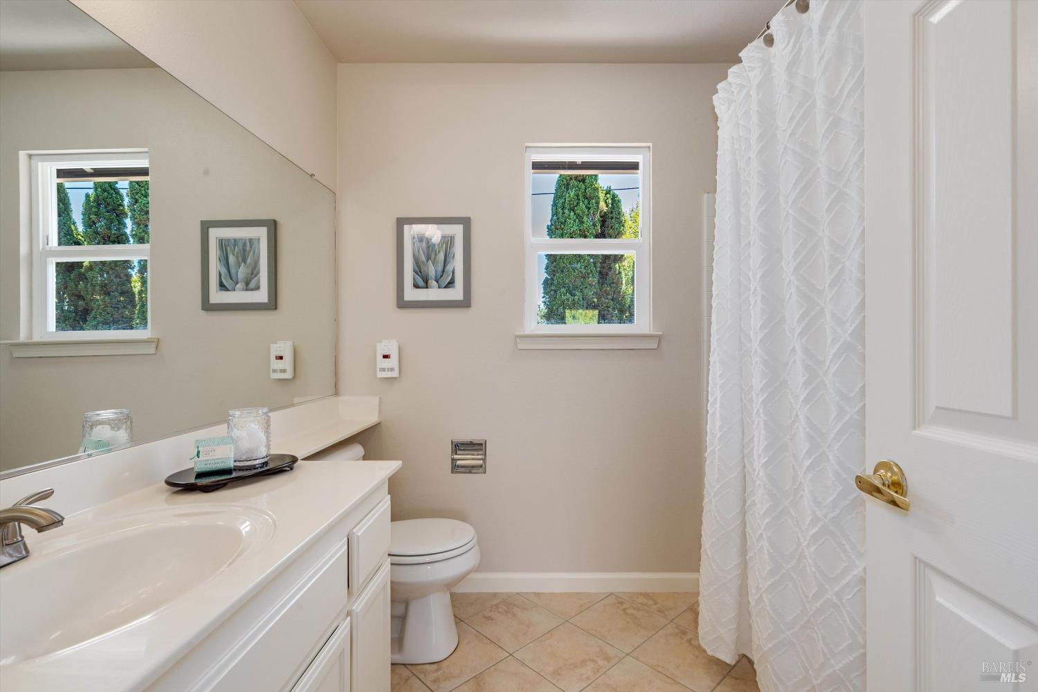Detail Gallery Image 18 of 27 For 5 Capitola Ct, Napa,  CA 94559 - 3 Beds | 2/1 Baths