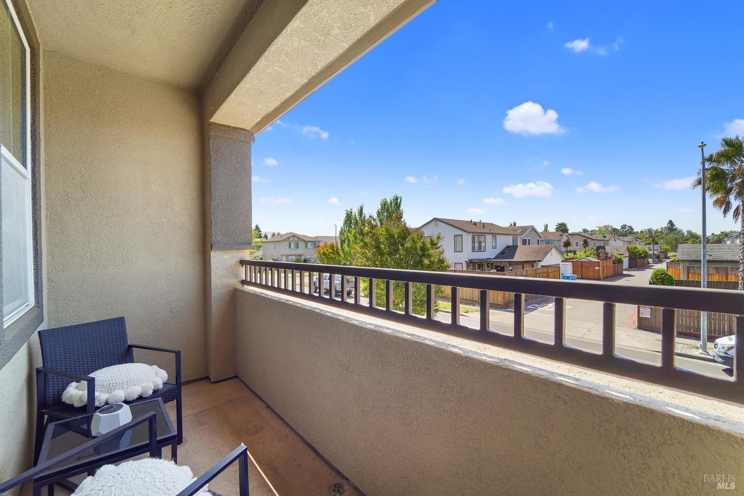 Detail Gallery Image 26 of 39 For 2931 Edgewater Dr, Santa Rosa,  CA 95407 - 3 Beds | 3 Baths