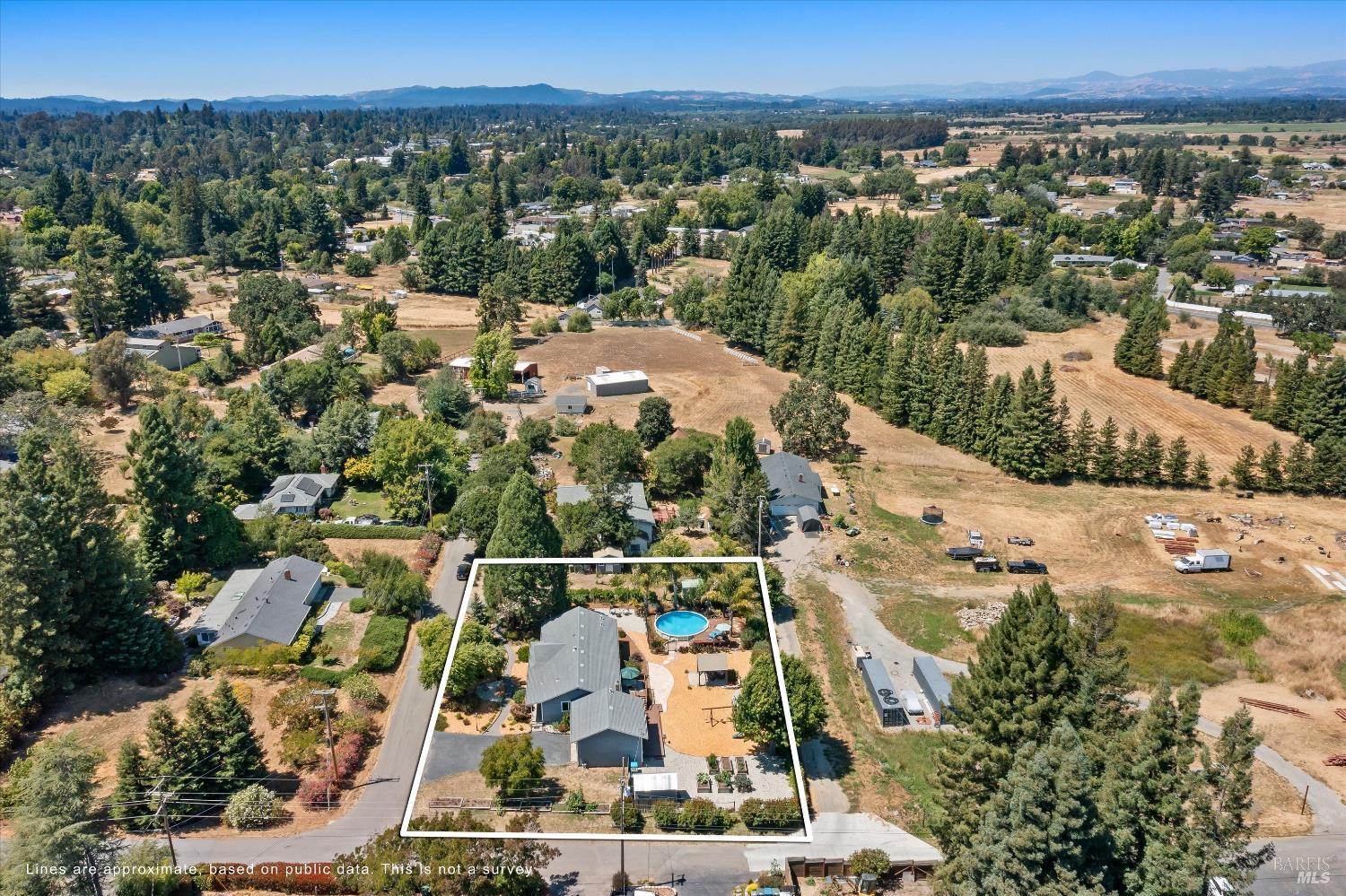 Detail Gallery Image 30 of 38 For 247 Greenwood Ter, Sebastopol,  CA 95472 - 3 Beds | 2 Baths