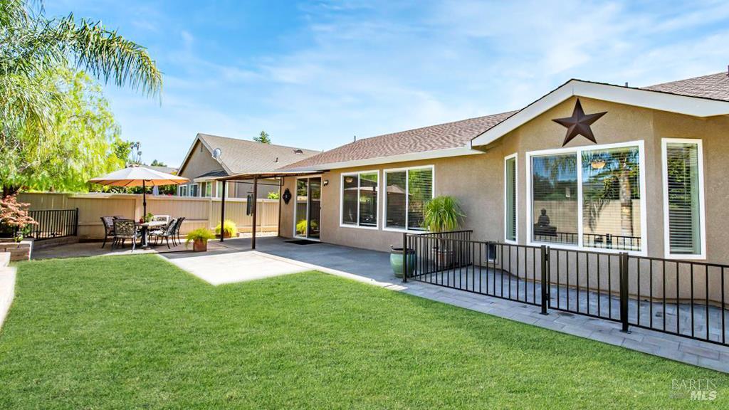 Detail Gallery Image 25 of 35 For 105 Clover Springs Dr, Cloverdale,  CA 95425 - 2 Beds | 2 Baths