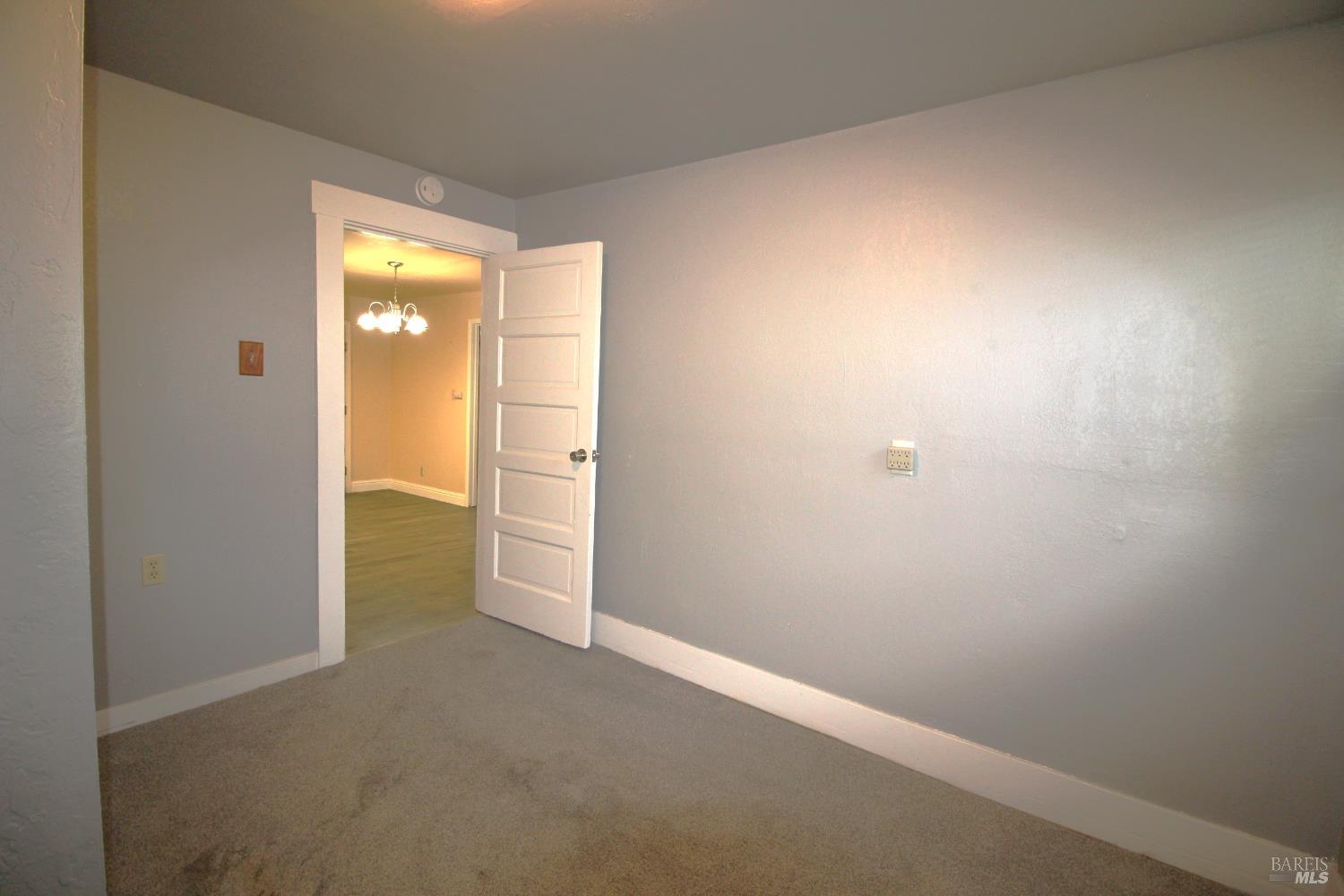 Detail Gallery Image 15 of 27 For 206 Woodrow Ave, Vallejo,  CA 94591 - 3 Beds | 2 Baths