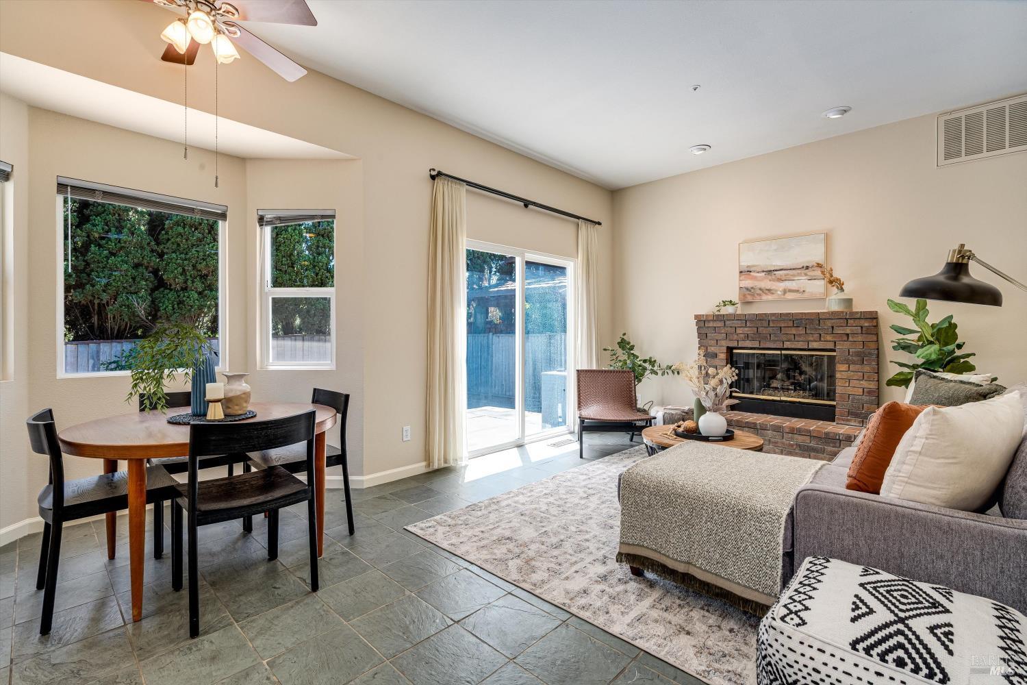 Detail Gallery Image 11 of 27 For 5 Capitola Ct, Napa,  CA 94559 - 3 Beds | 2/1 Baths