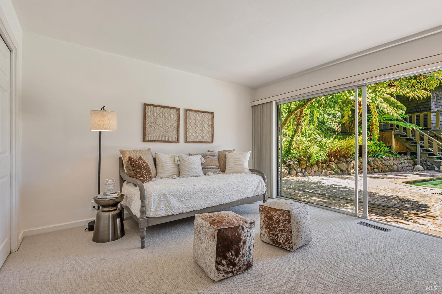 Detail Gallery Image 20 of 42 For 230 Del Casa Dr, Mill Valley,  CA 94941 - 4 Beds | 2/1 Baths