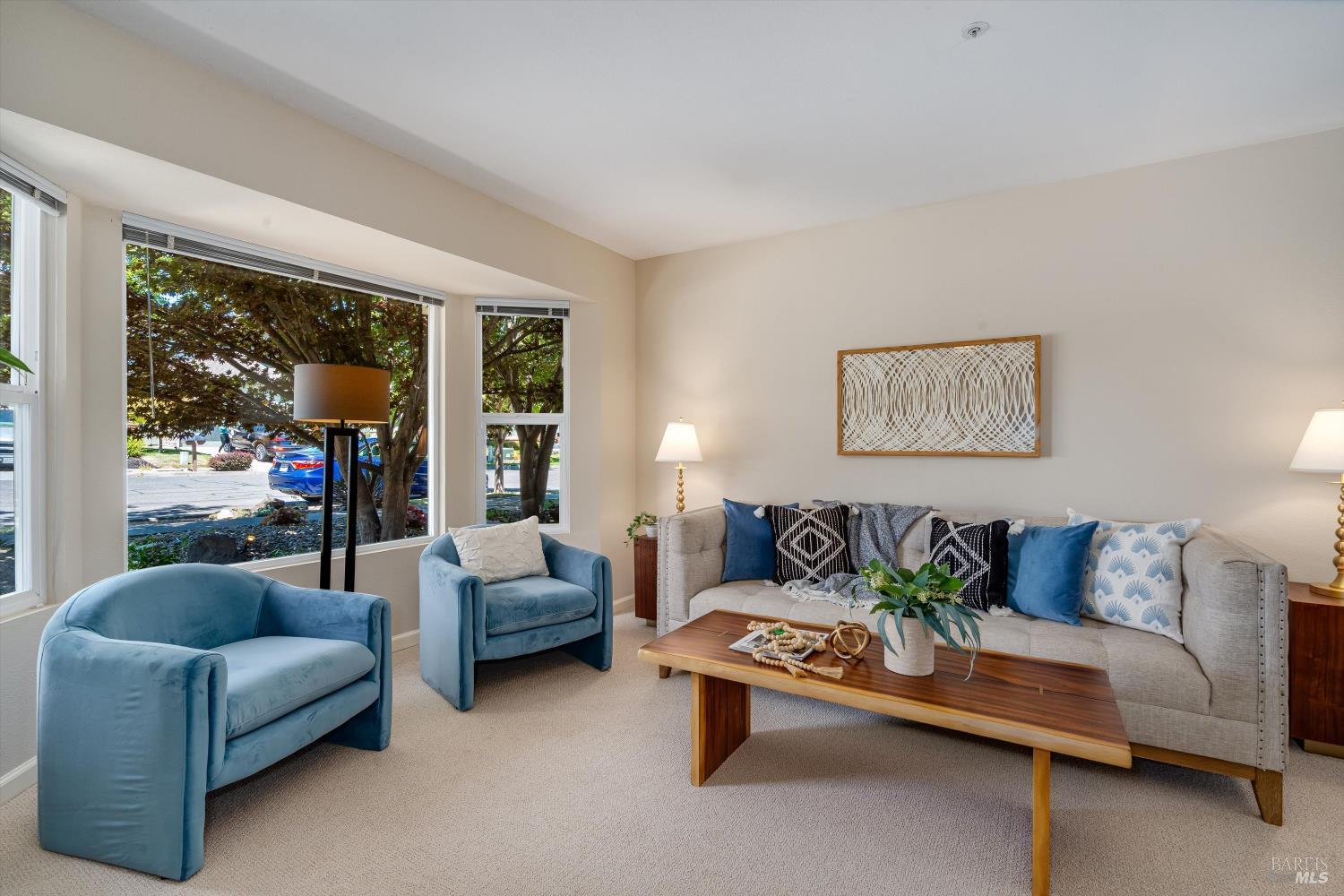 Detail Gallery Image 4 of 27 For 5 Capitola Ct, Napa,  CA 94559 - 3 Beds | 2/1 Baths