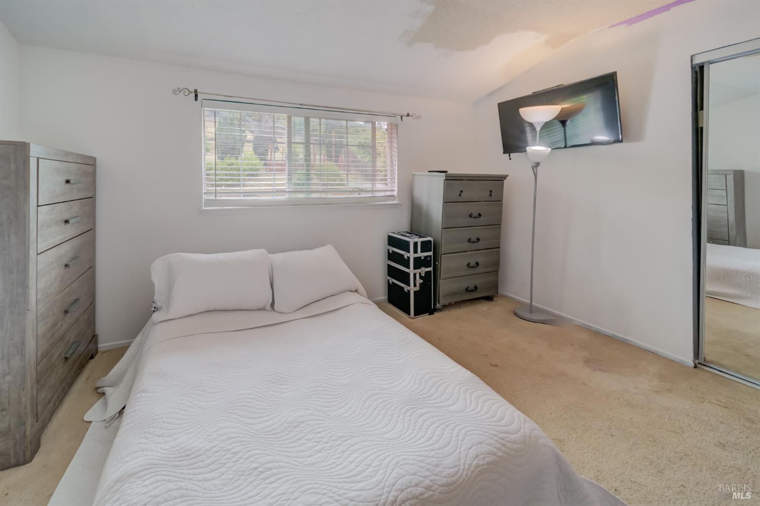 Detail Gallery Image 22 of 46 For 128 Newcastle Dr Dr, Vallejo,  CA 94591 - 4 Beds | 2/1 Baths