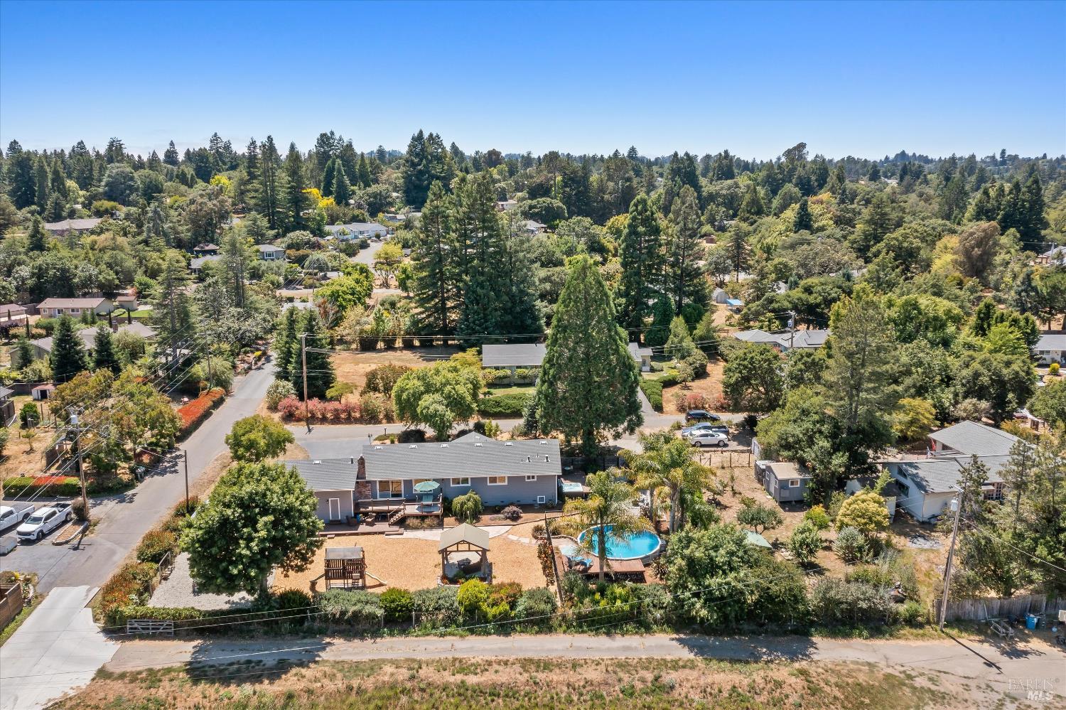Detail Gallery Image 28 of 38 For 247 Greenwood Ter, Sebastopol,  CA 95472 - 3 Beds | 2 Baths
