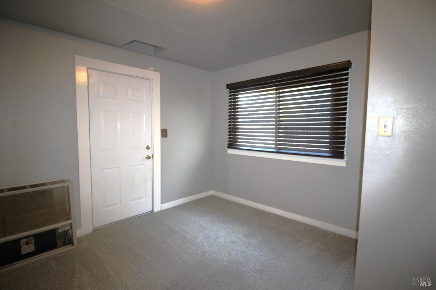 Detail Gallery Image 18 of 27 For 206 Woodrow Ave, Vallejo,  CA 94591 - 3 Beds | 2 Baths