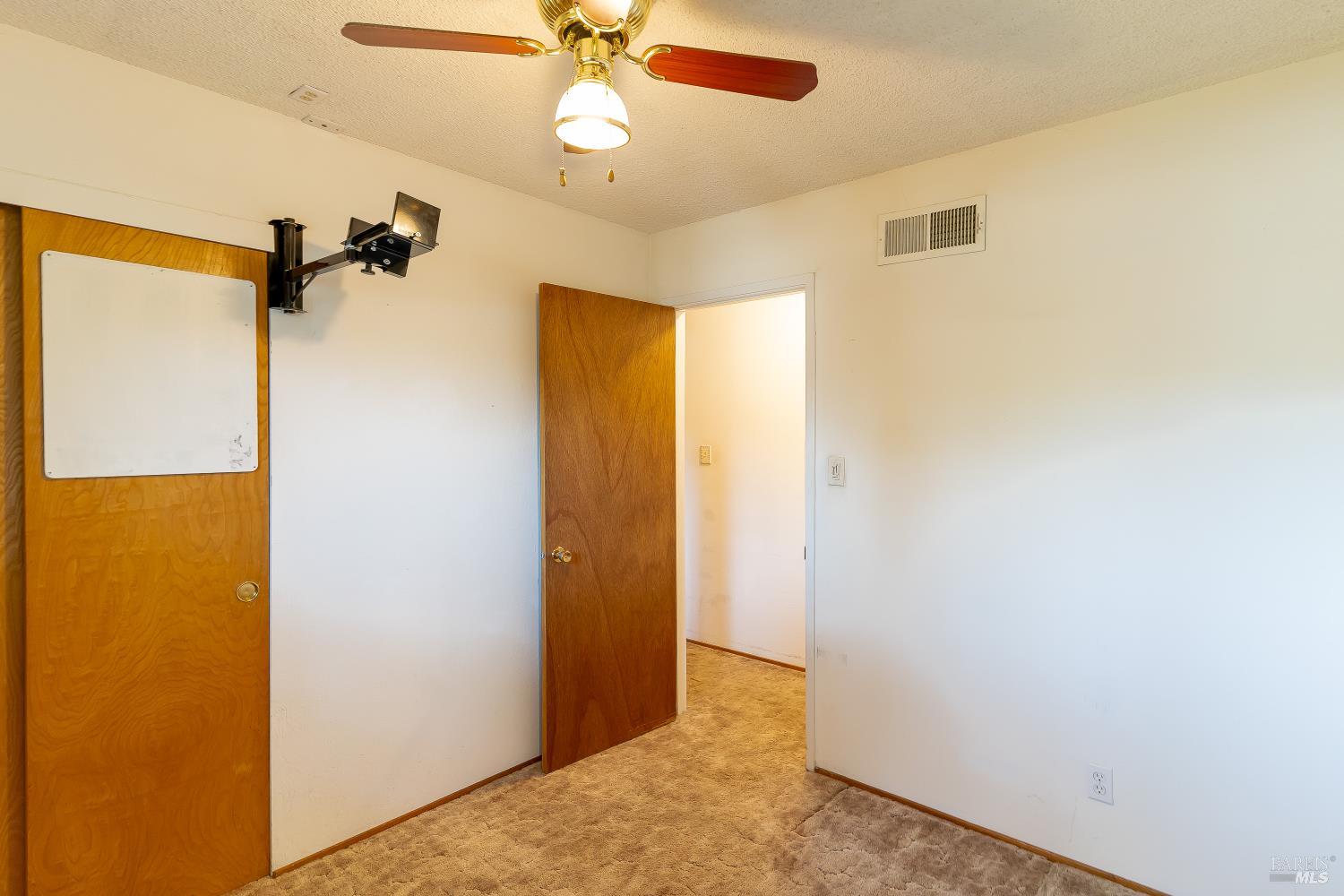 Detail Gallery Image 13 of 27 For 3042 Beecham St, Napa,  CA 94558 - 3 Beds | 2 Baths