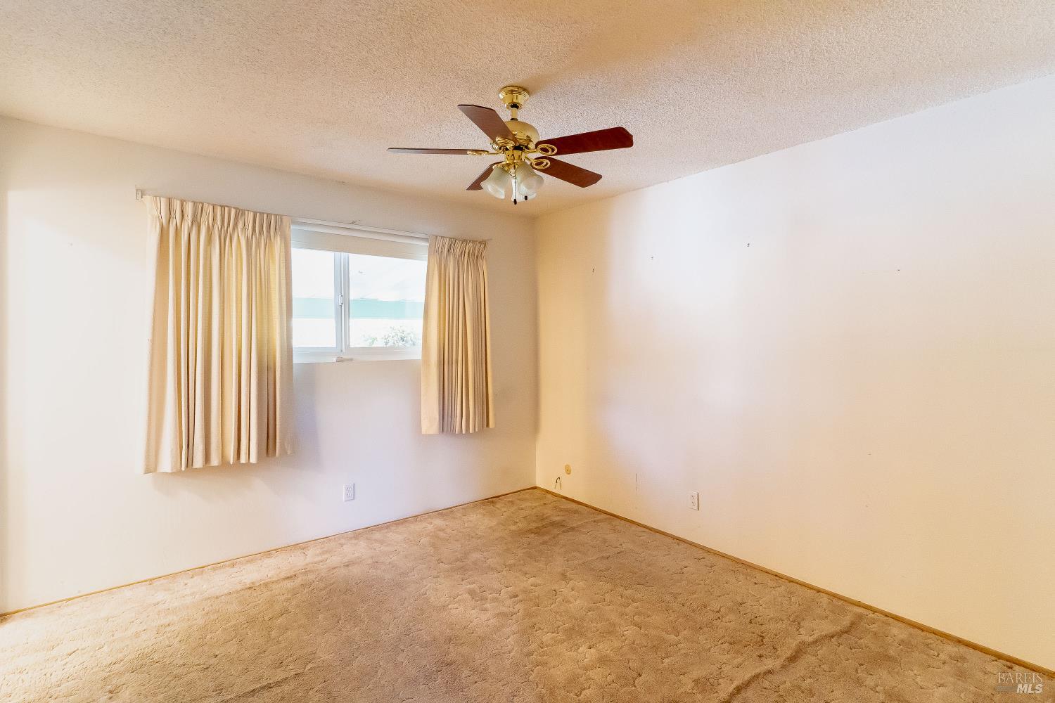 Detail Gallery Image 8 of 27 For 3042 Beecham St, Napa,  CA 94558 - 3 Beds | 2 Baths