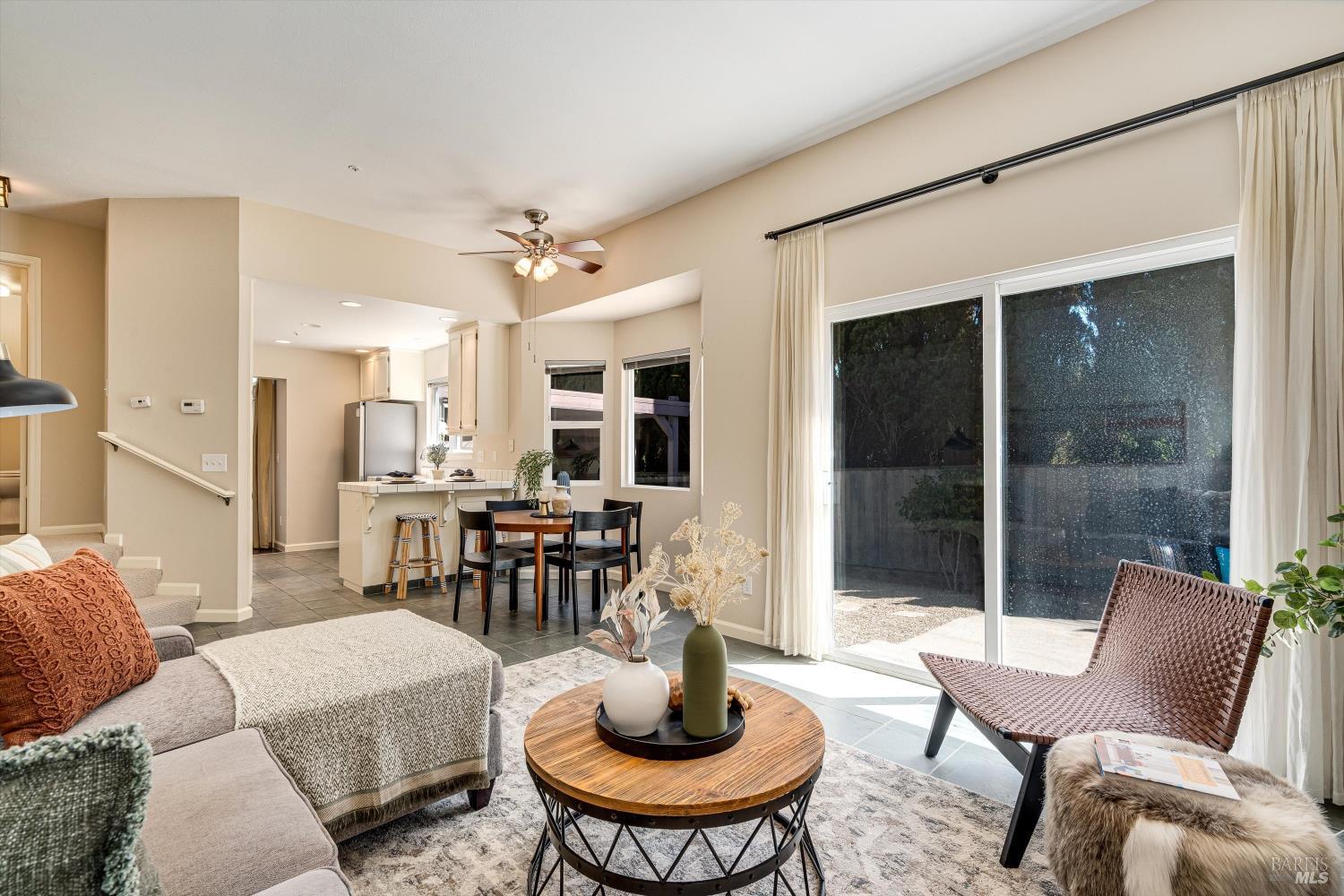Detail Gallery Image 13 of 27 For 5 Capitola Ct, Napa,  CA 94559 - 3 Beds | 2/1 Baths