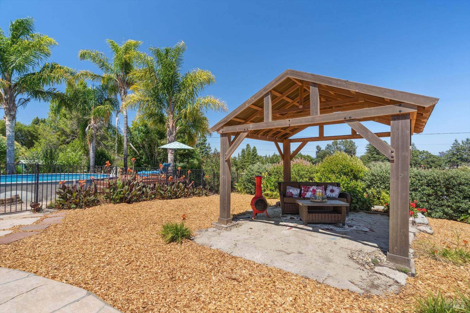 Detail Gallery Image 24 of 38 For 247 Greenwood Ter, Sebastopol,  CA 95472 - 3 Beds | 2 Baths