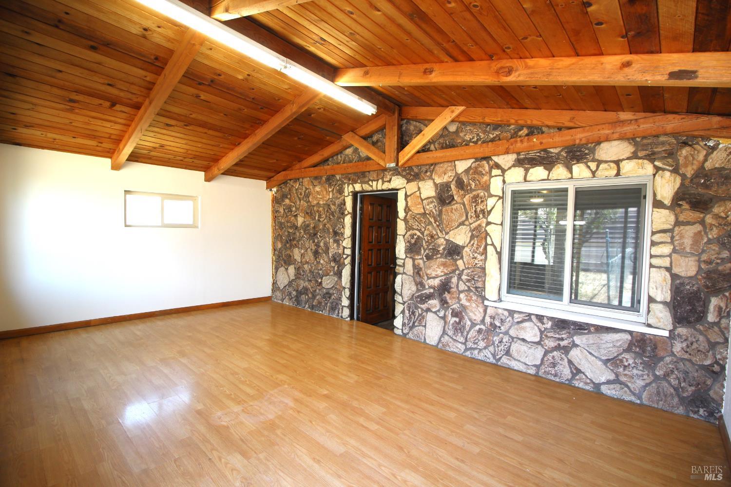 Detail Gallery Image 2 of 27 For 206 Woodrow Ave, Vallejo,  CA 94591 - 3 Beds | 2 Baths