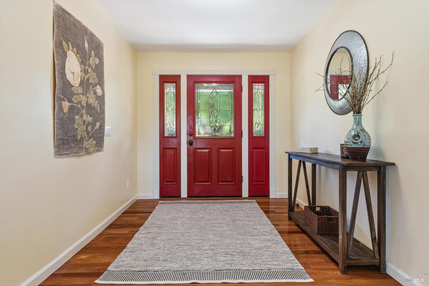 Detail Gallery Image 5 of 38 For 247 Greenwood Ter, Sebastopol,  CA 95472 - 3 Beds | 2 Baths