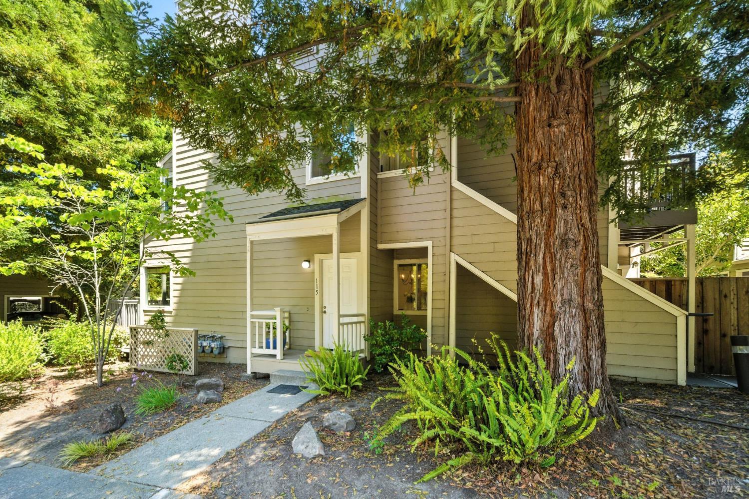 Detail Gallery Image 28 of 29 For 115 Koch Rd, Corte Madera,  CA 94925 - 2 Beds | 2 Baths