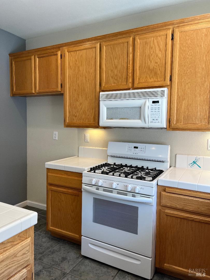 Detail Gallery Image 25 of 30 For 7224 16th Hole Dr, Windsor,  CA 95492 - 3 Beds | 2/1 Baths