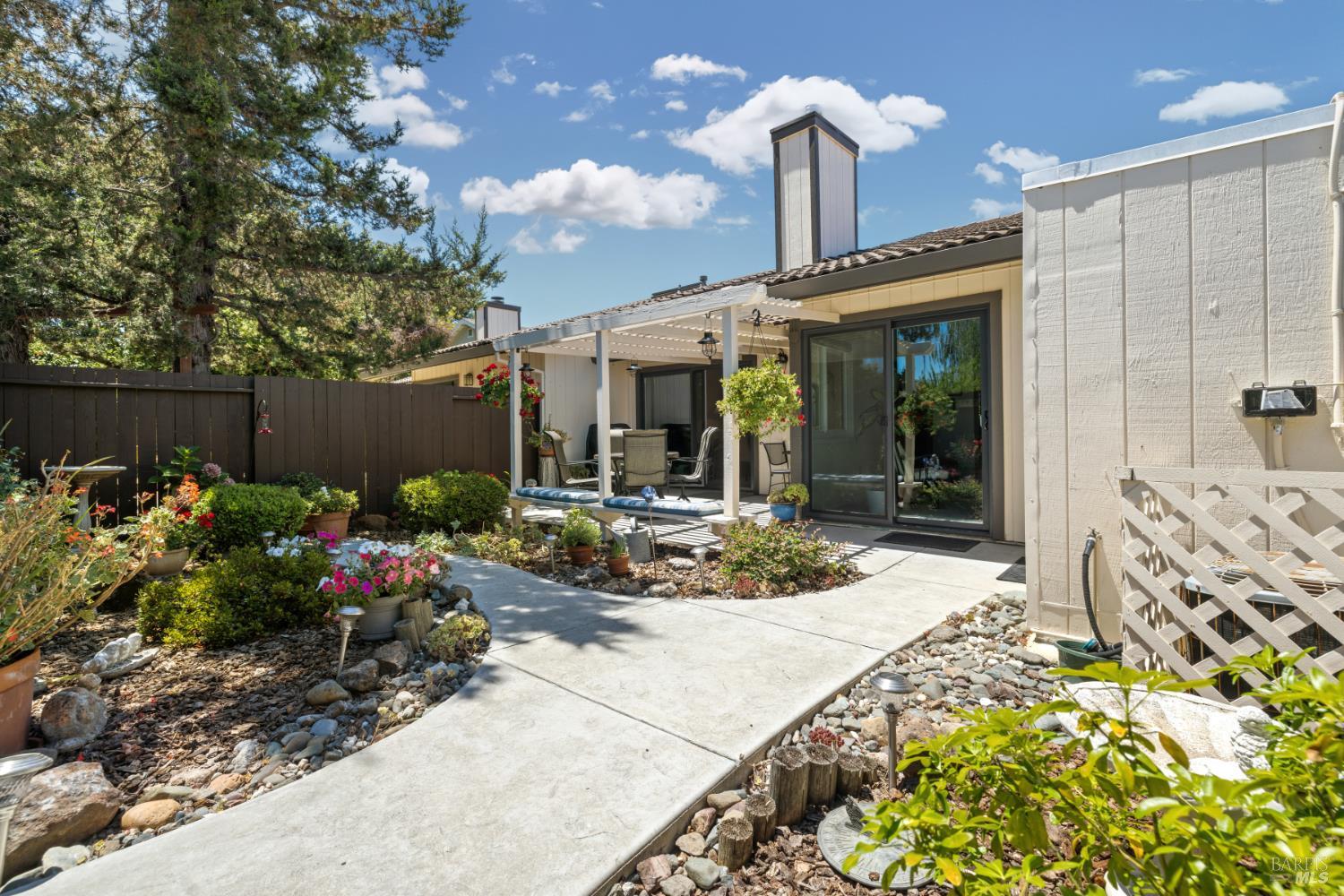Detail Gallery Image 32 of 51 For 920 5th St #Q,  Sonoma,  CA 95476 - 2 Beds | 2 Baths