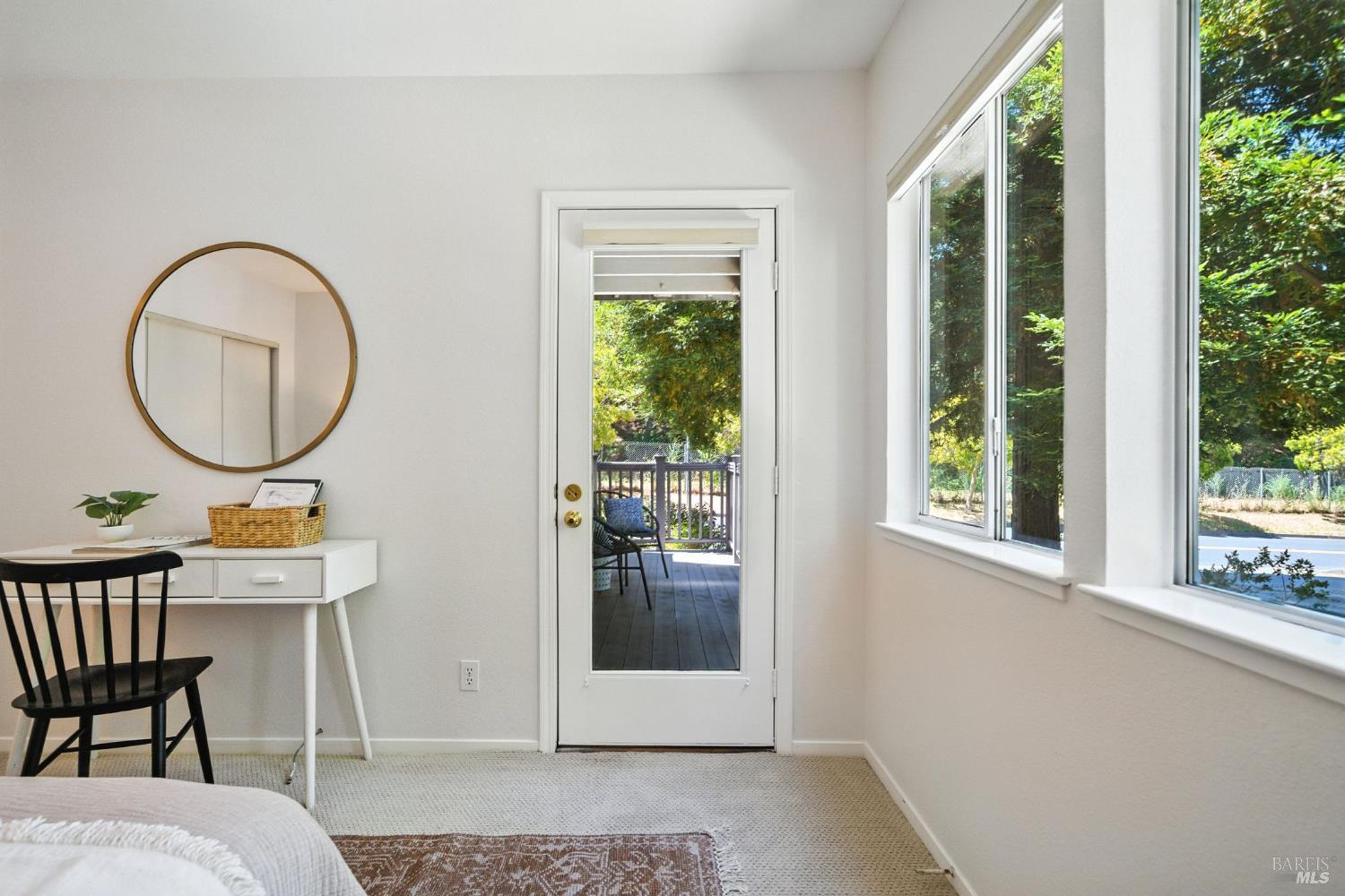 Detail Gallery Image 23 of 29 For 115 Koch Rd, Corte Madera,  CA 94925 - 2 Beds | 2 Baths