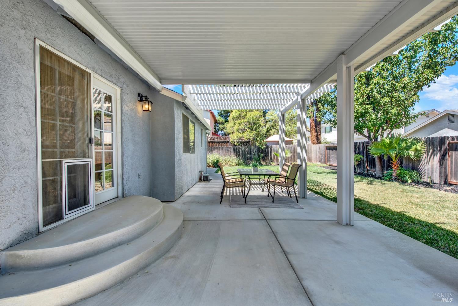 Detail Gallery Image 28 of 31 For 208 Waterford Dr, Vacaville,  CA 95688 - 3 Beds | 2 Baths