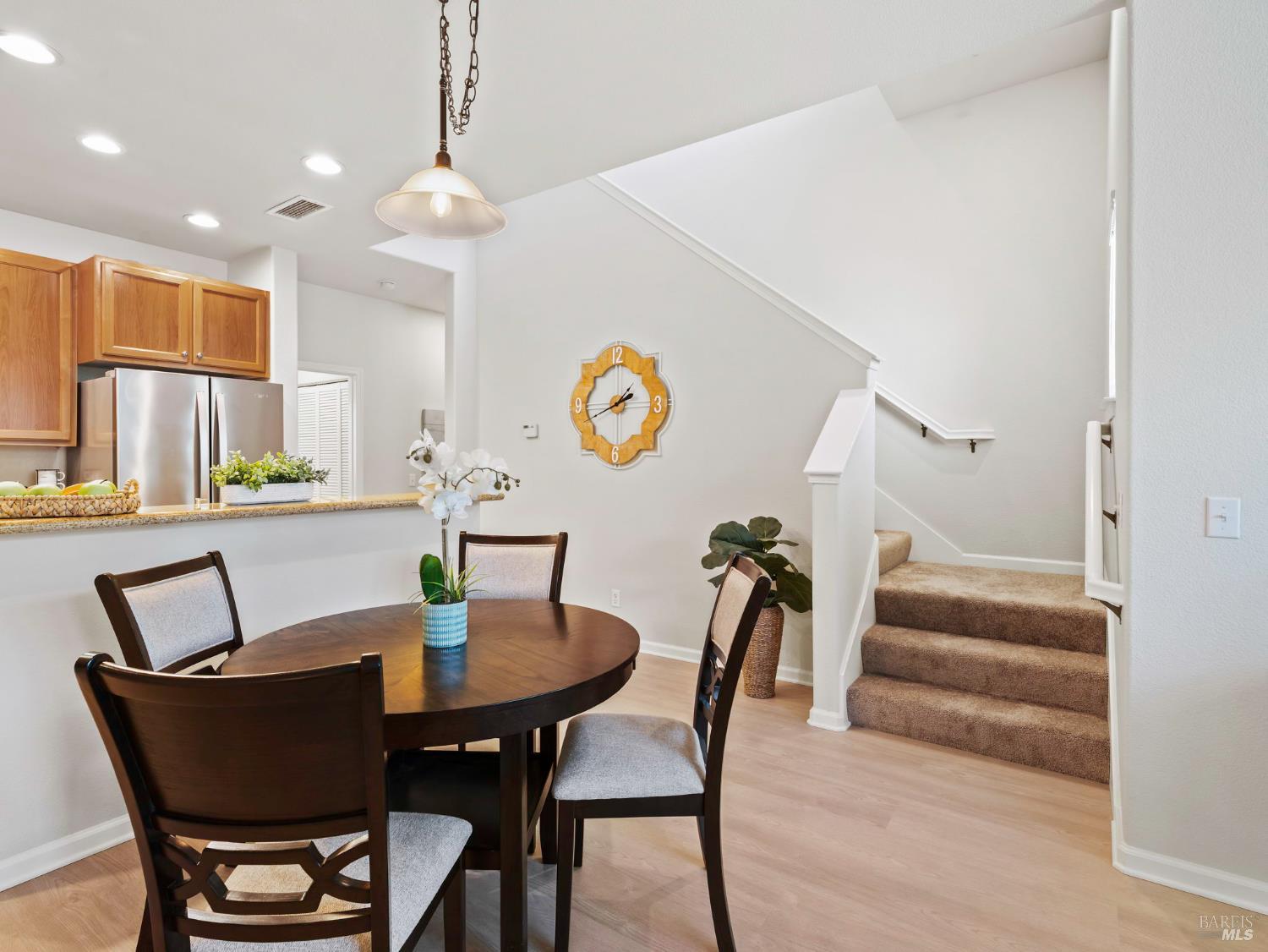 Detail Gallery Image 8 of 36 For 6761 Santero Way, Cotati,  CA 94931 - 3 Beds | 2 Baths