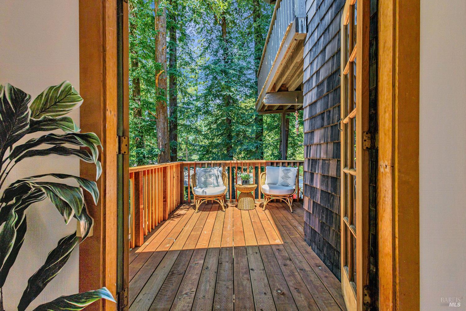 Detail Gallery Image 28 of 42 For 230 Del Casa Dr, Mill Valley,  CA 94941 - 4 Beds | 2/1 Baths