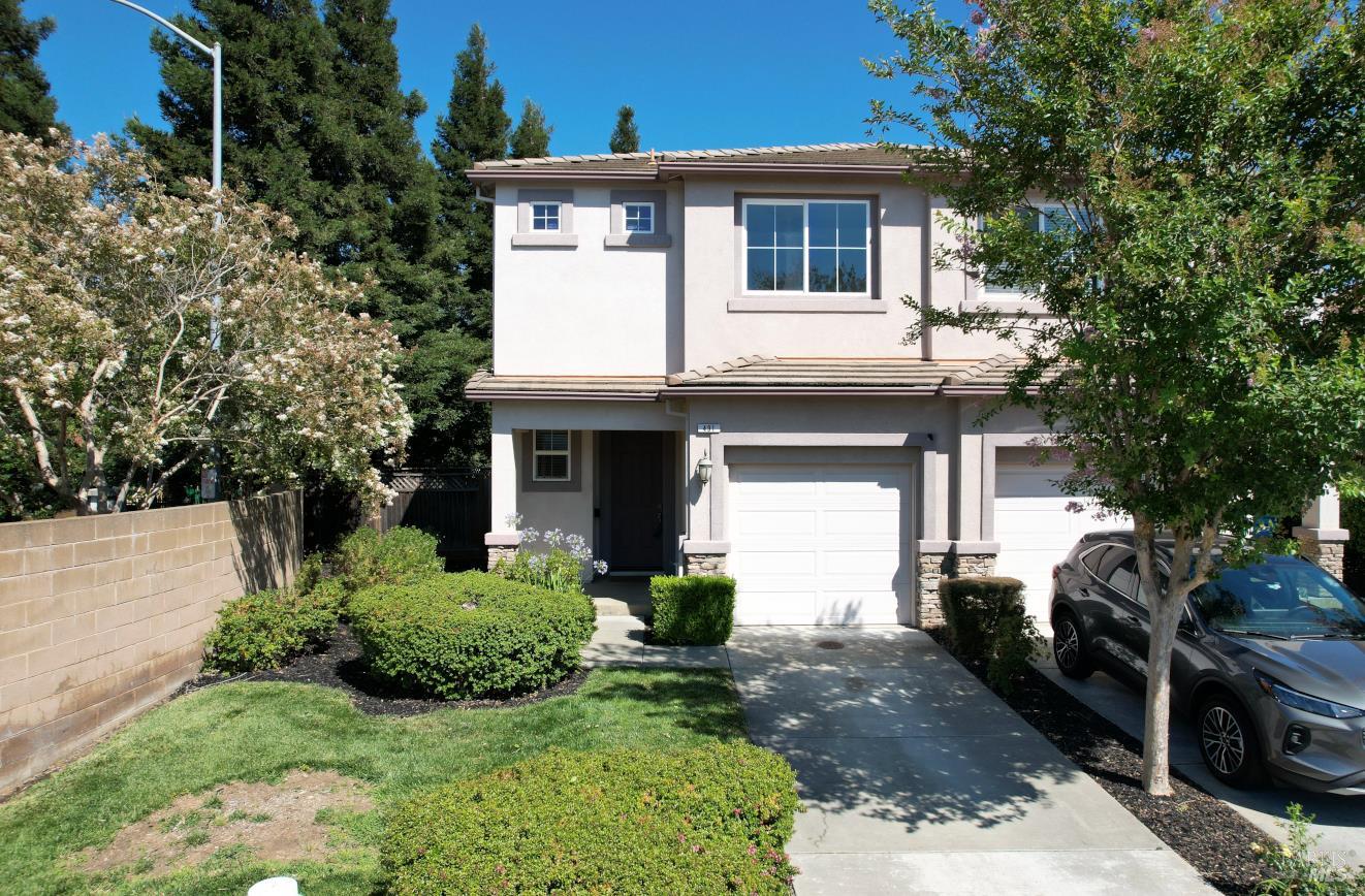 Detail Gallery Image 4 of 27 For 491 Rosso Ct, Vacaville,  CA 95687 - 3 Beds | 2/1 Baths