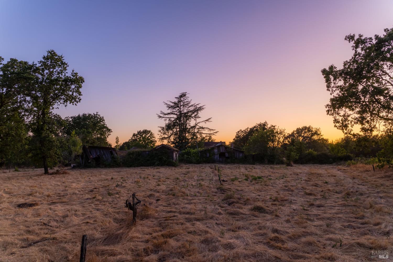 Detail Gallery Image 23 of 27 For 2220 Oakwild Ln, Santa Rosa,  CA 95401 - 4 Beds | 2 Baths
