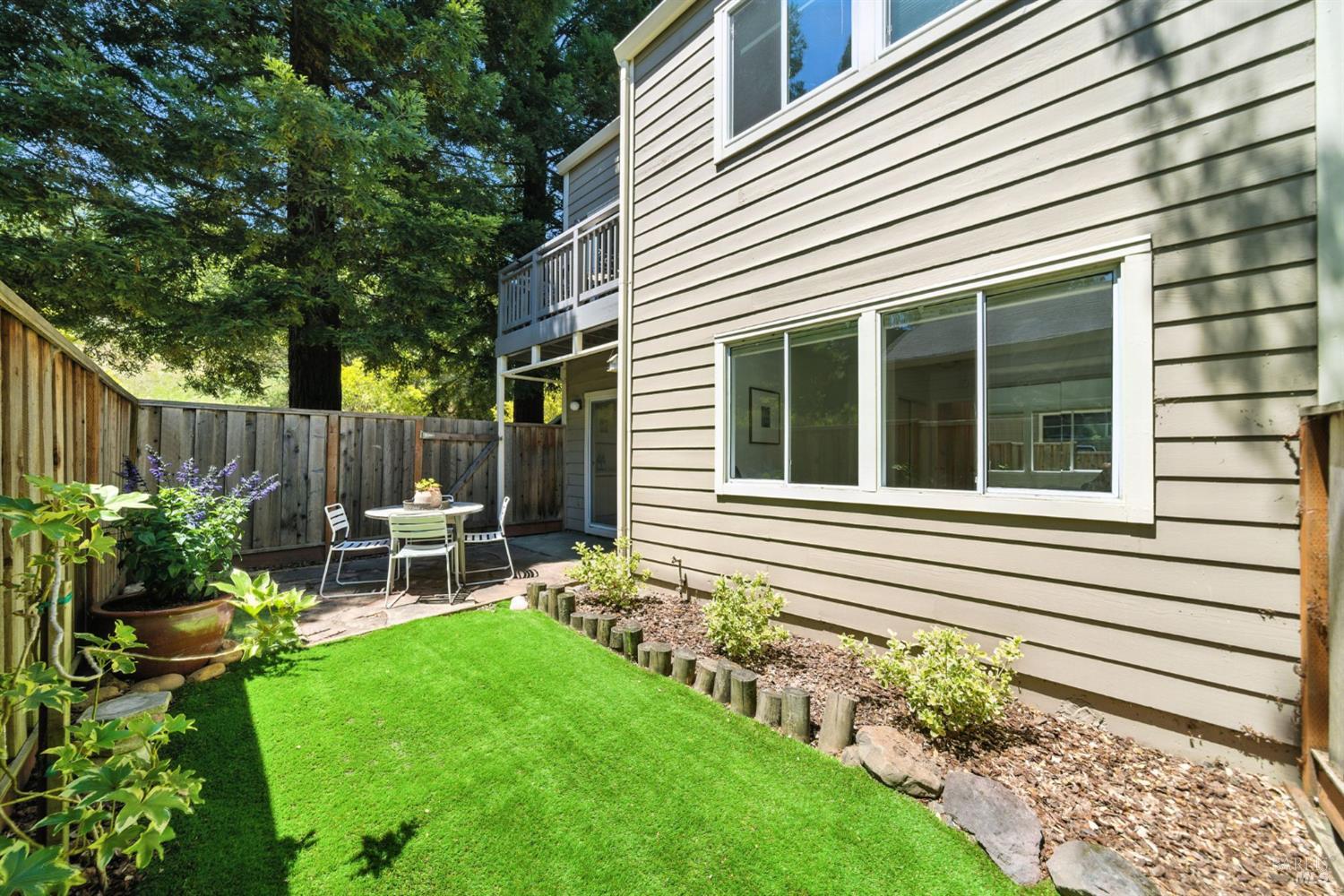 Detail Gallery Image 25 of 29 For 115 Koch Rd, Corte Madera,  CA 94925 - 2 Beds | 2 Baths