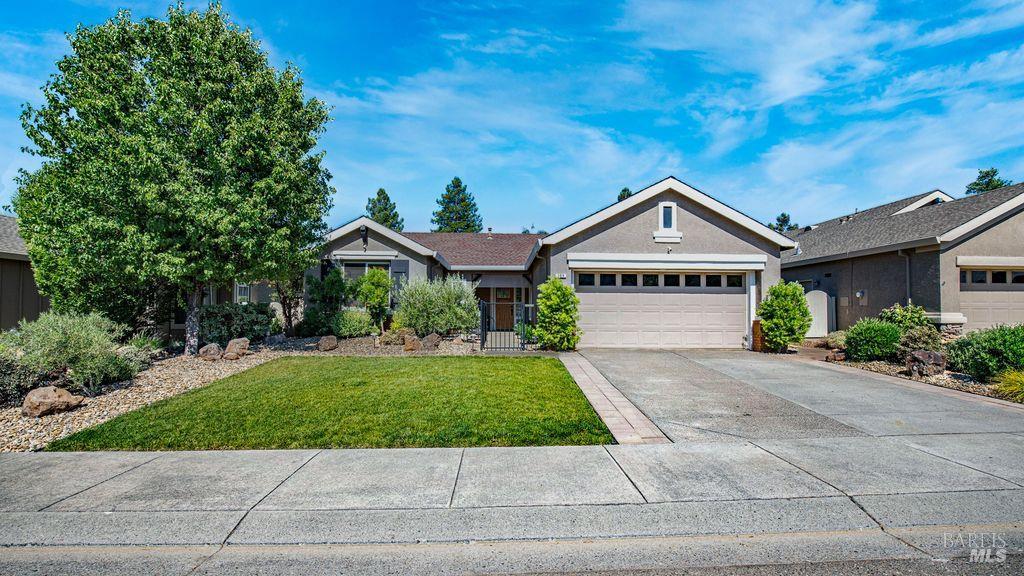 Detail Gallery Image 1 of 35 For 105 Clover Springs Dr, Cloverdale,  CA 95425 - 2 Beds | 2 Baths