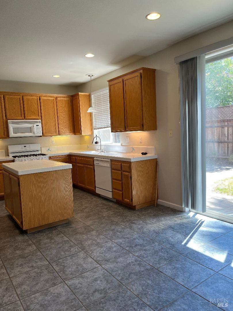 Detail Gallery Image 24 of 30 For 7224 16th Hole Dr, Windsor,  CA 95492 - 3 Beds | 2/1 Baths