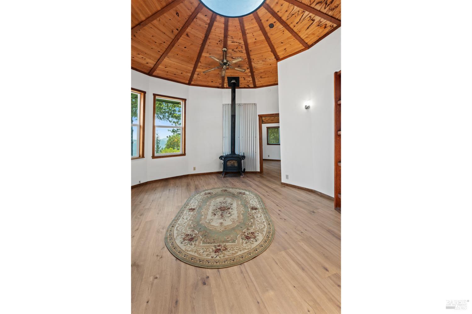 Detail Gallery Image 11 of 22 For 1921 Laytonville Dos Rios Rd, Laytonville,  CA 95454 - 2 Beds | 1 Baths
