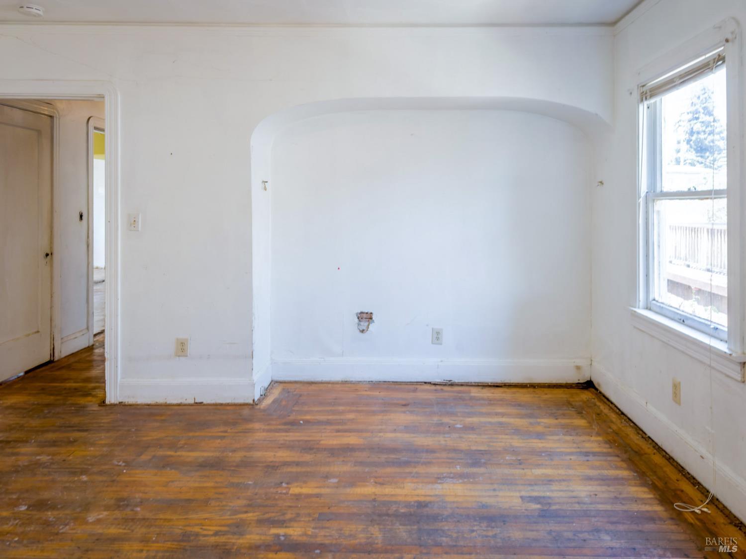 Detail Gallery Image 20 of 37 For 2901 Seminary Ave, Oakland,  CA 94605 - 4 Beds | 1/1 Baths