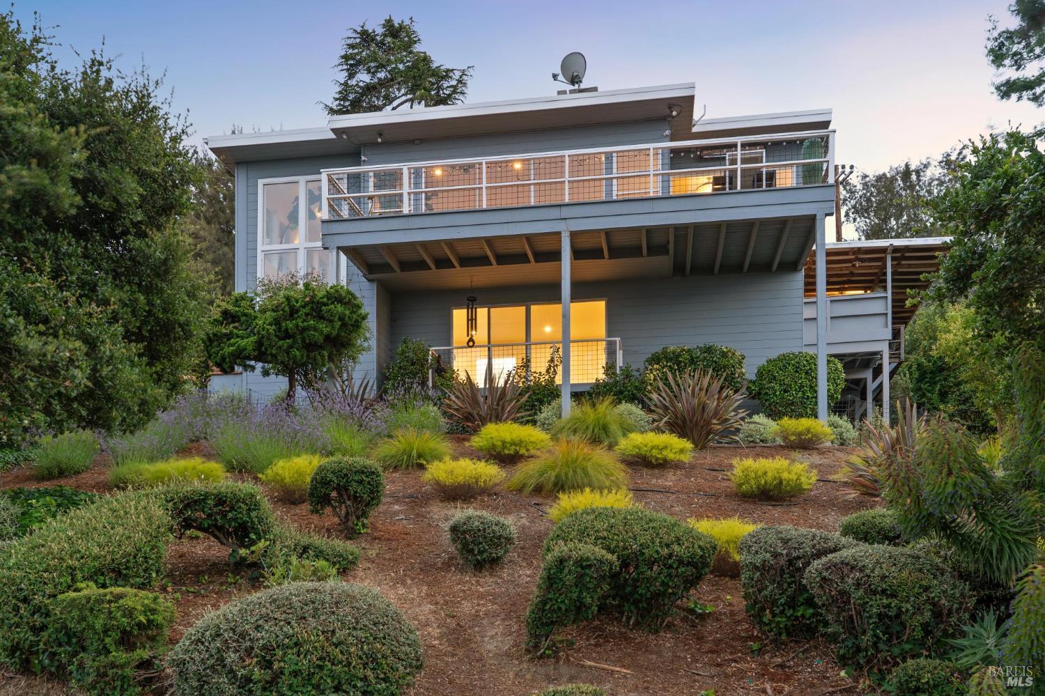 Detail Gallery Image 33 of 39 For 231 Cazneau Ave, Sausalito,  CA 94965 - 4 Beds | 3/1 Baths