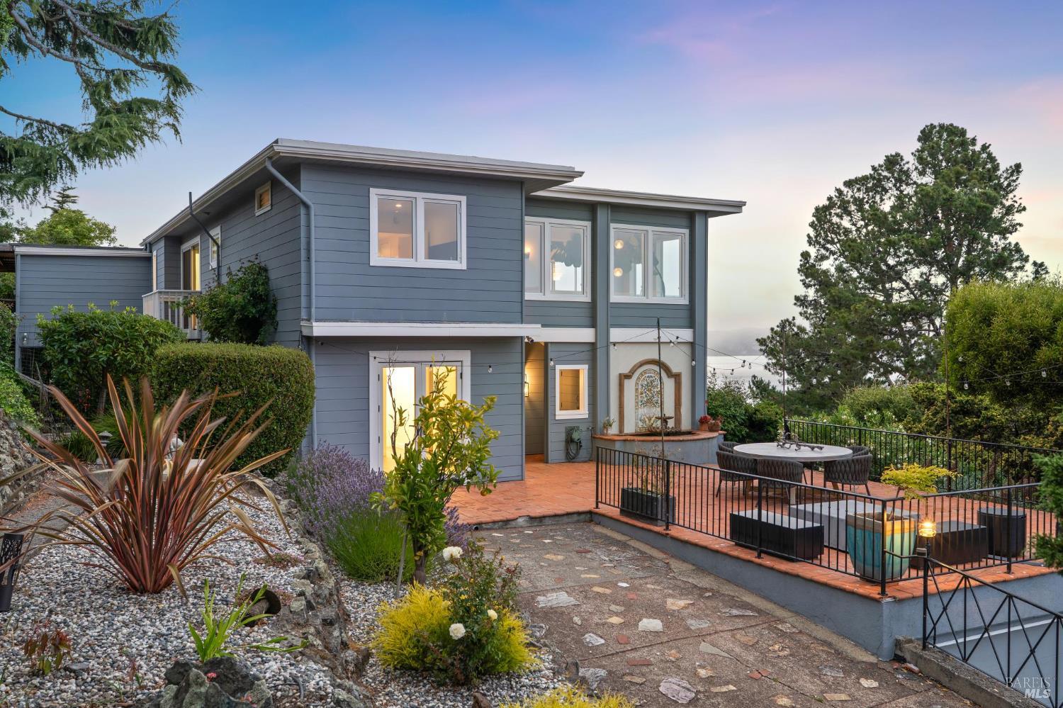 Detail Gallery Image 30 of 39 For 231 Cazneau Ave, Sausalito,  CA 94965 - 4 Beds | 3/1 Baths