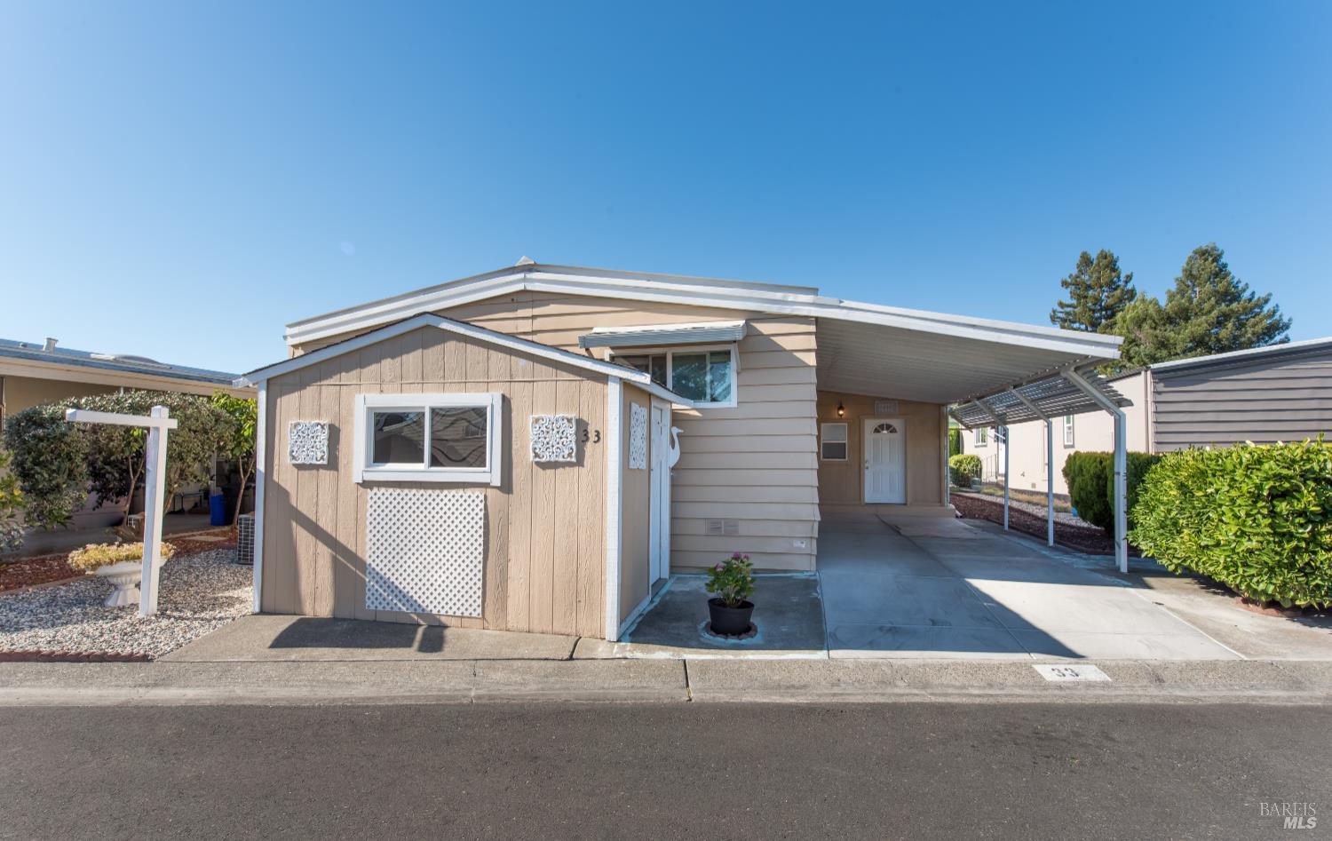 Detail Gallery Image 1 of 32 For 33 Circular Juarez Unkn, Rohnert Park,  CA 94928 - 2 Beds | 2 Baths