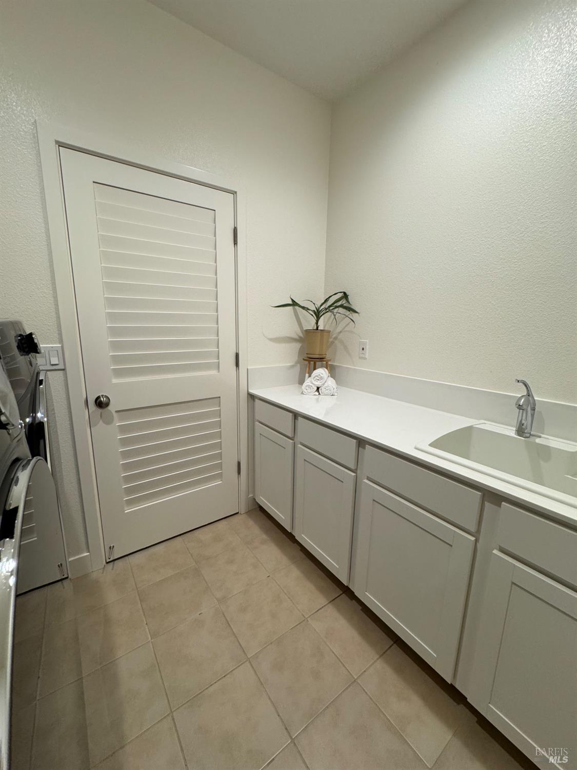 Detail Gallery Image 23 of 23 For 2565 Francisco Ave, Santa Rosa,  CA 95403 - 5 Beds | 4 Baths