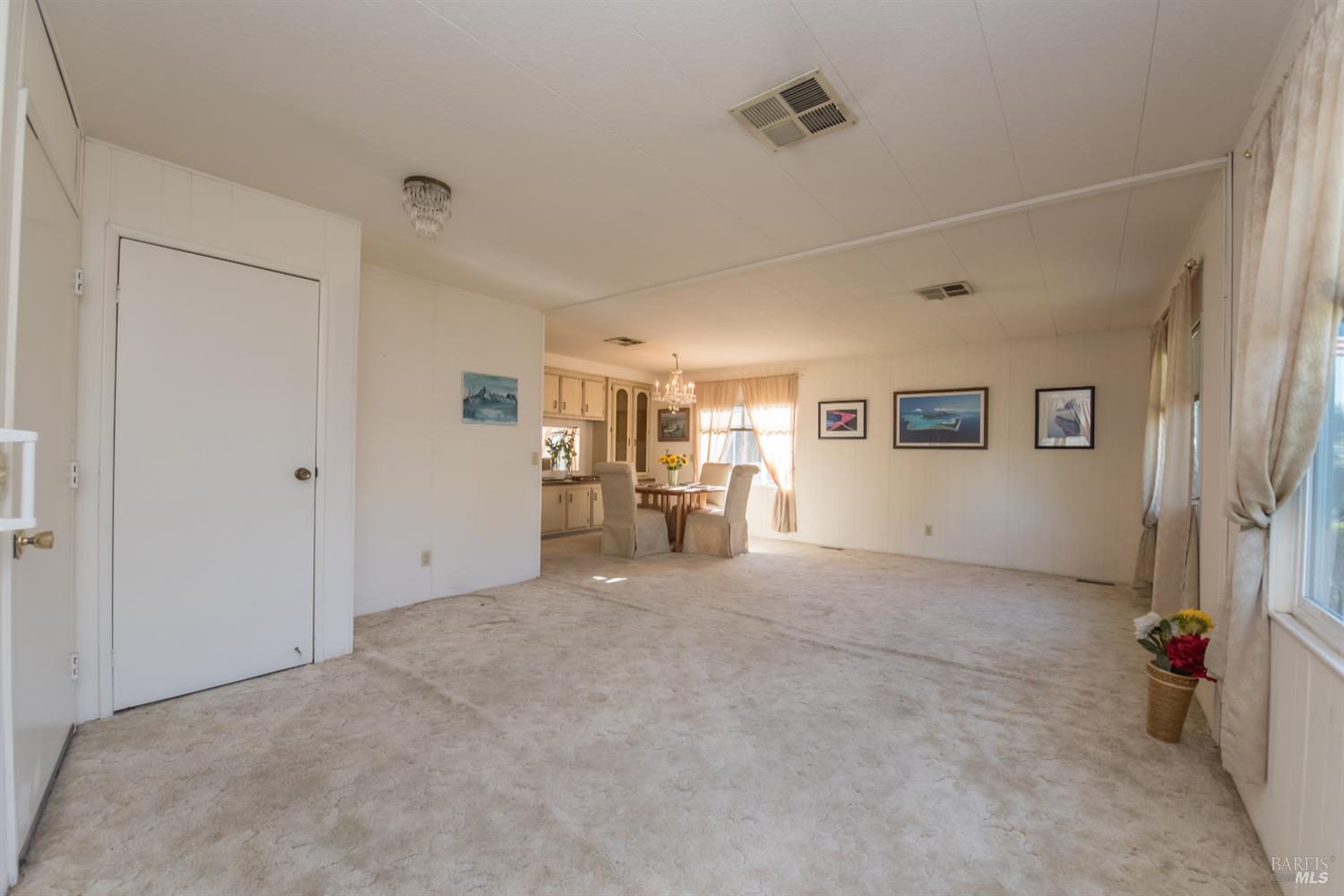 Detail Gallery Image 6 of 32 For 33 Circular Juarez Unkn, Rohnert Park,  CA 94928 - 2 Beds | 2 Baths