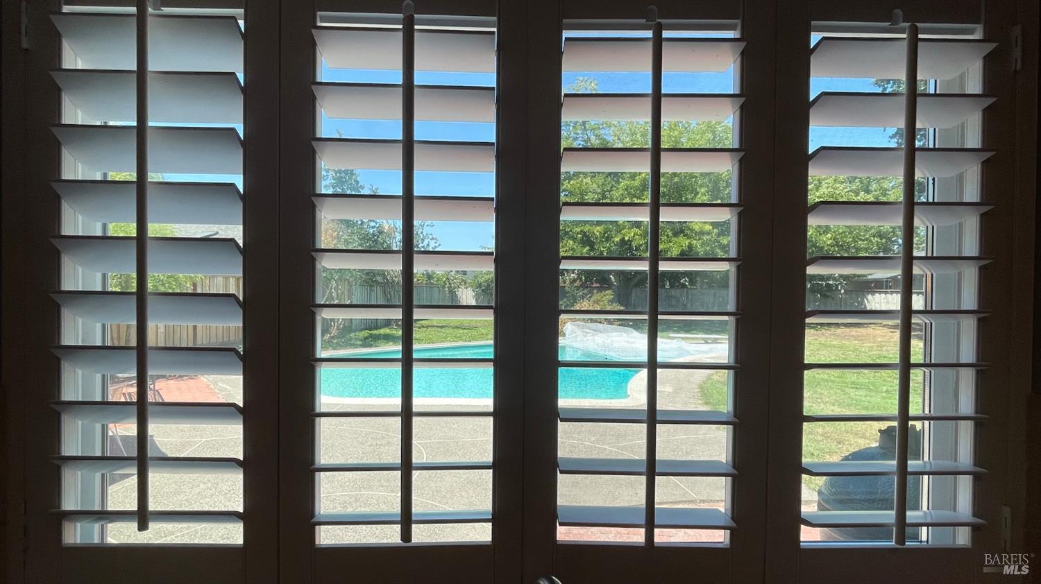 Detail Gallery Image 12 of 25 For 2417 San Joaquin Ct, Santa Rosa,  CA 95401 - 4 Beds | 2 Baths