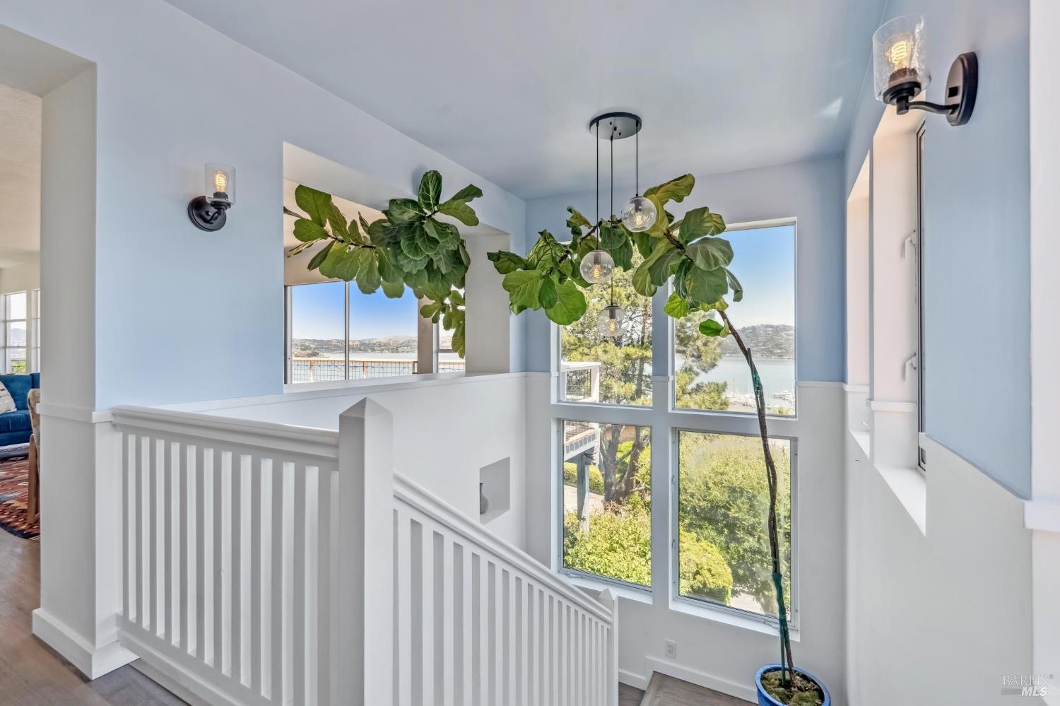 Detail Gallery Image 21 of 39 For 231 Cazneau Ave, Sausalito,  CA 94965 - 4 Beds | 3/1 Baths