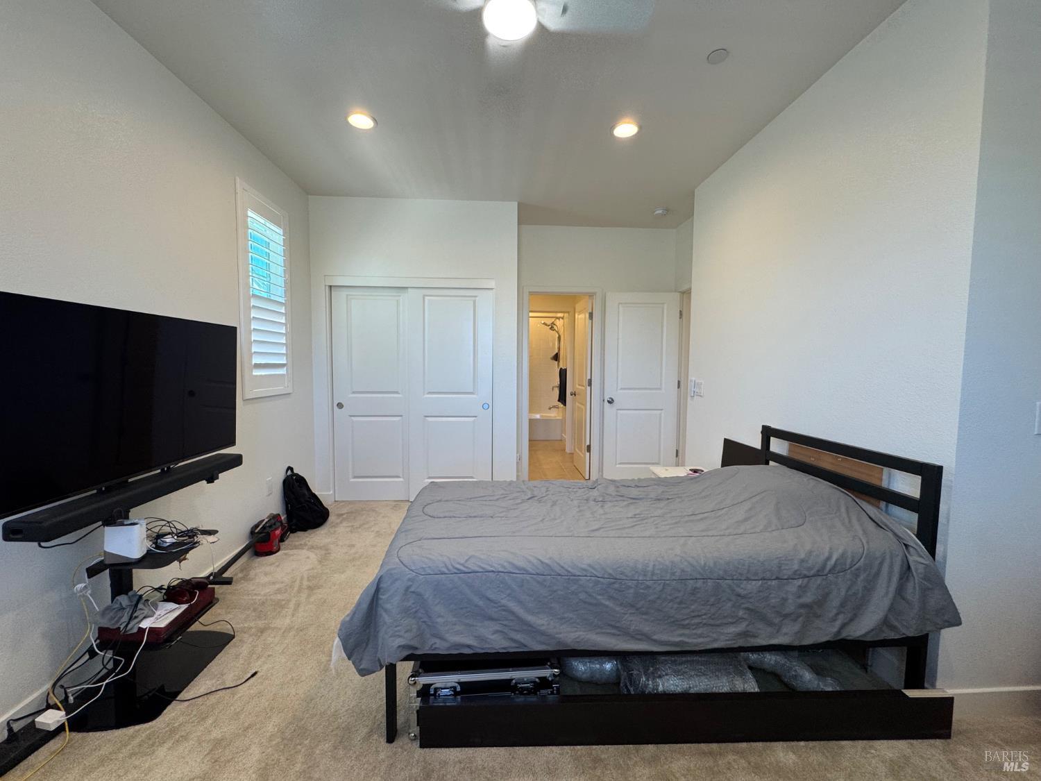 Detail Gallery Image 17 of 23 For 2565 Francisco Ave, Santa Rosa,  CA 95403 - 5 Beds | 4 Baths