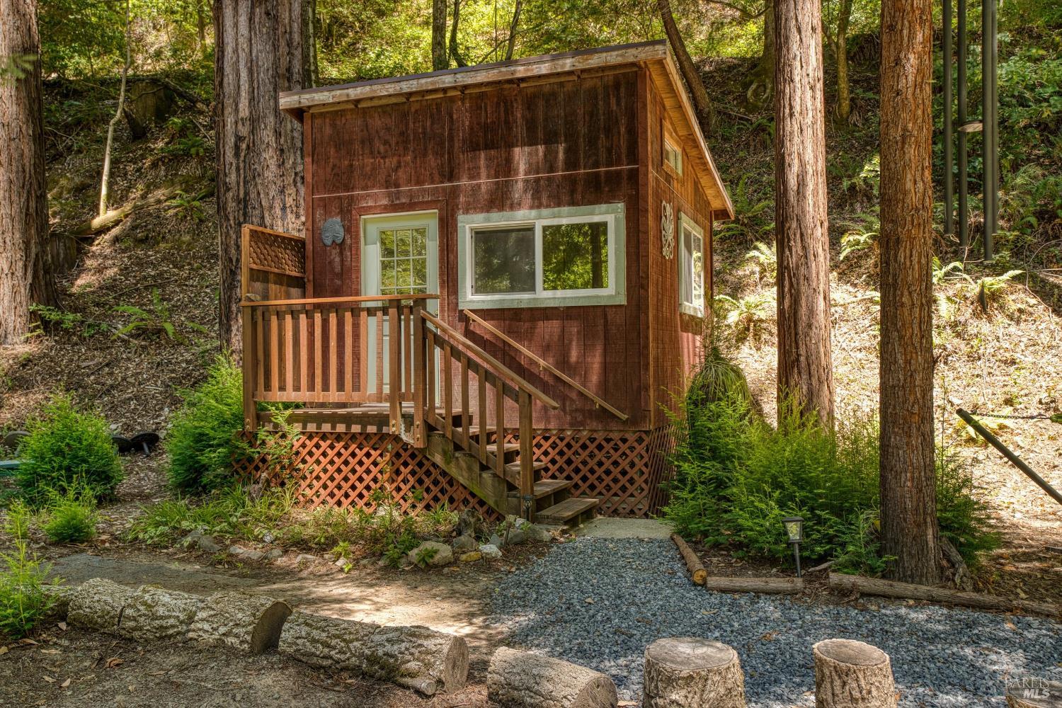 Detail Gallery Image 25 of 40 For 2 Wildwood Ln, Cazadero,  CA 95421 - 1 Beds | 2 Baths