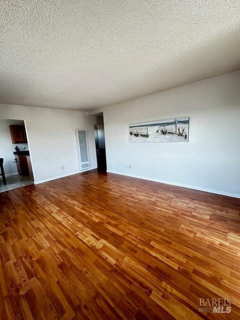Detail Gallery Image 2 of 14 For 523 Branciforte St, Vallejo,  CA 94590 - 2 Beds | 1 Baths