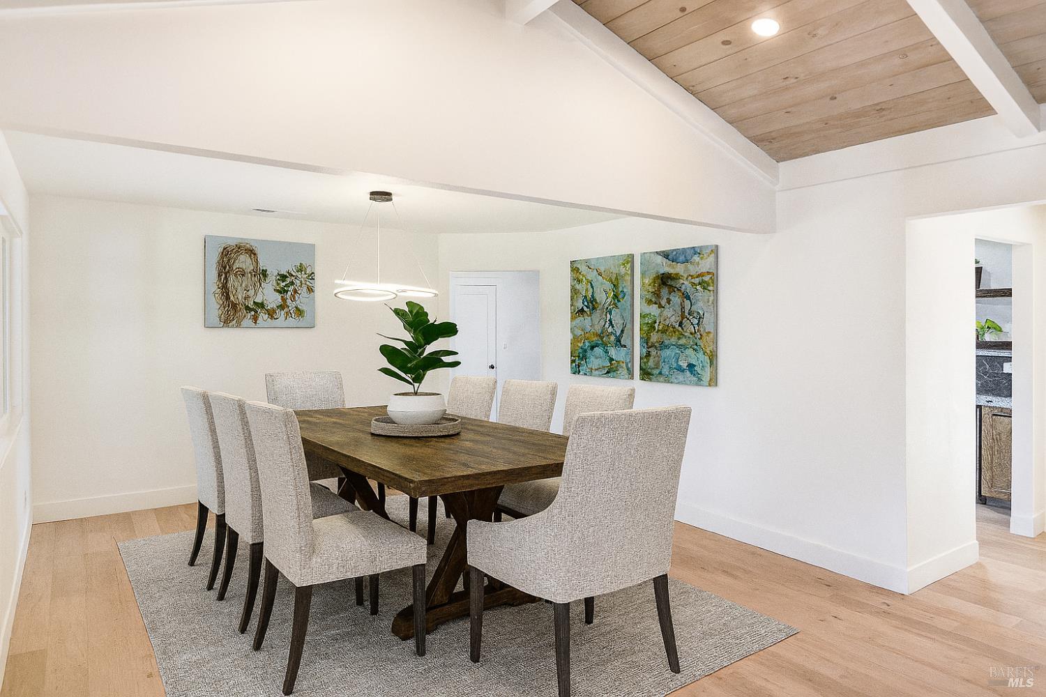 Detail Gallery Image 14 of 42 For 2513 Bethards Dr, Santa Rosa,  CA 95405 - 4 Beds | 2/1 Baths