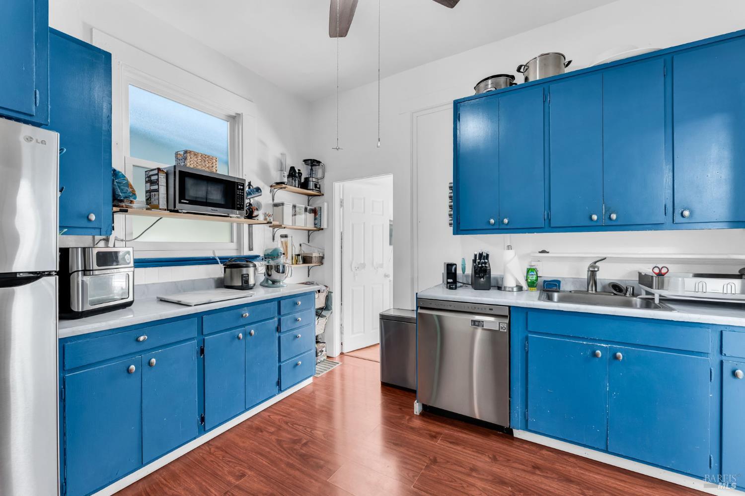 Detail Gallery Image 18 of 50 For 619 B St, San Rafael,  CA 94901 - 2 Beds | 1 Baths
