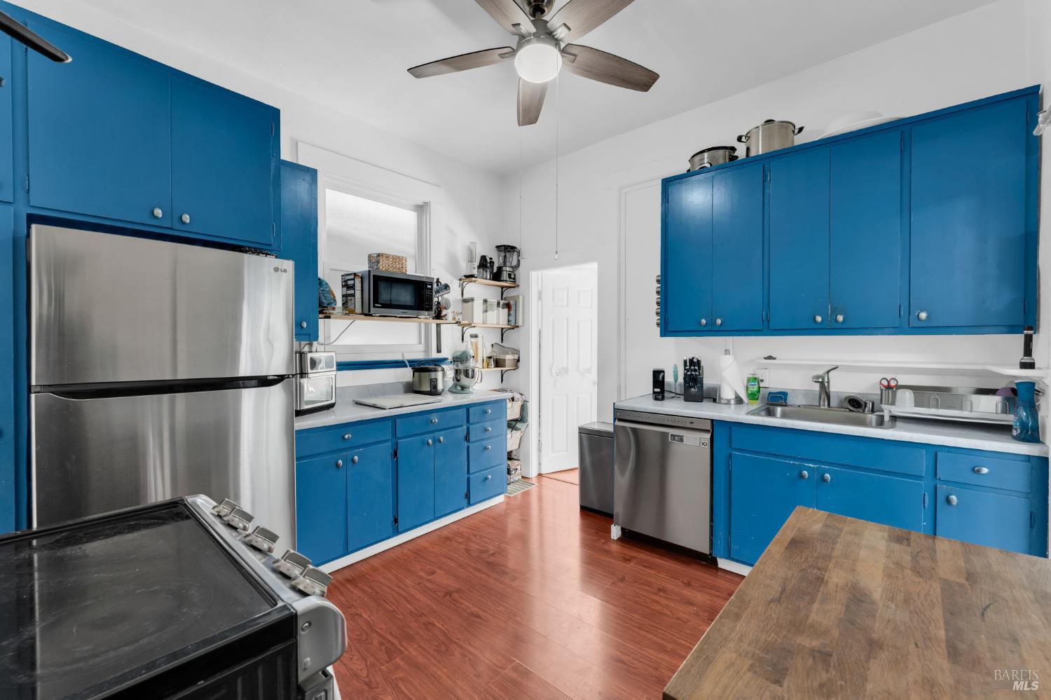 Detail Gallery Image 14 of 50 For 619 B St, San Rafael,  CA 94901 - 2 Beds | 1 Baths