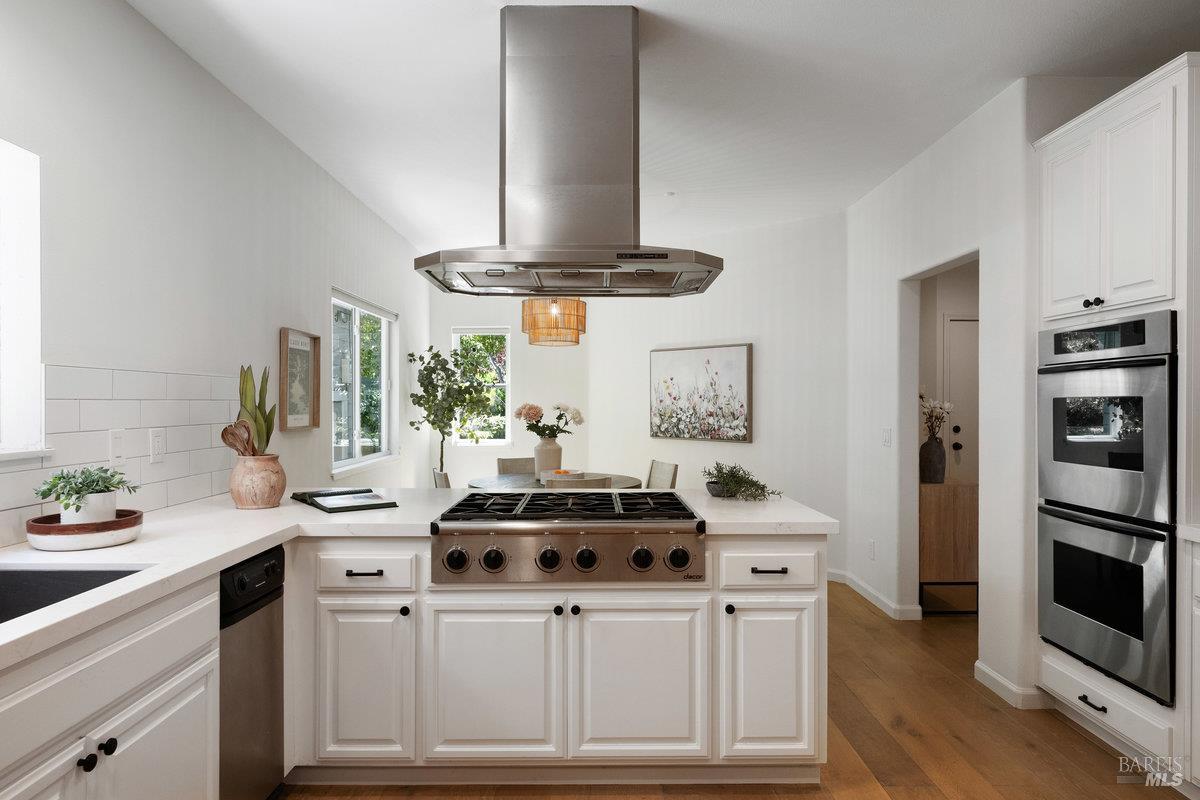 Detail Gallery Image 15 of 72 For 37 Elizabeth Cir, Greenbrae,  CA 94904 - 4 Beds | 2/1 Baths