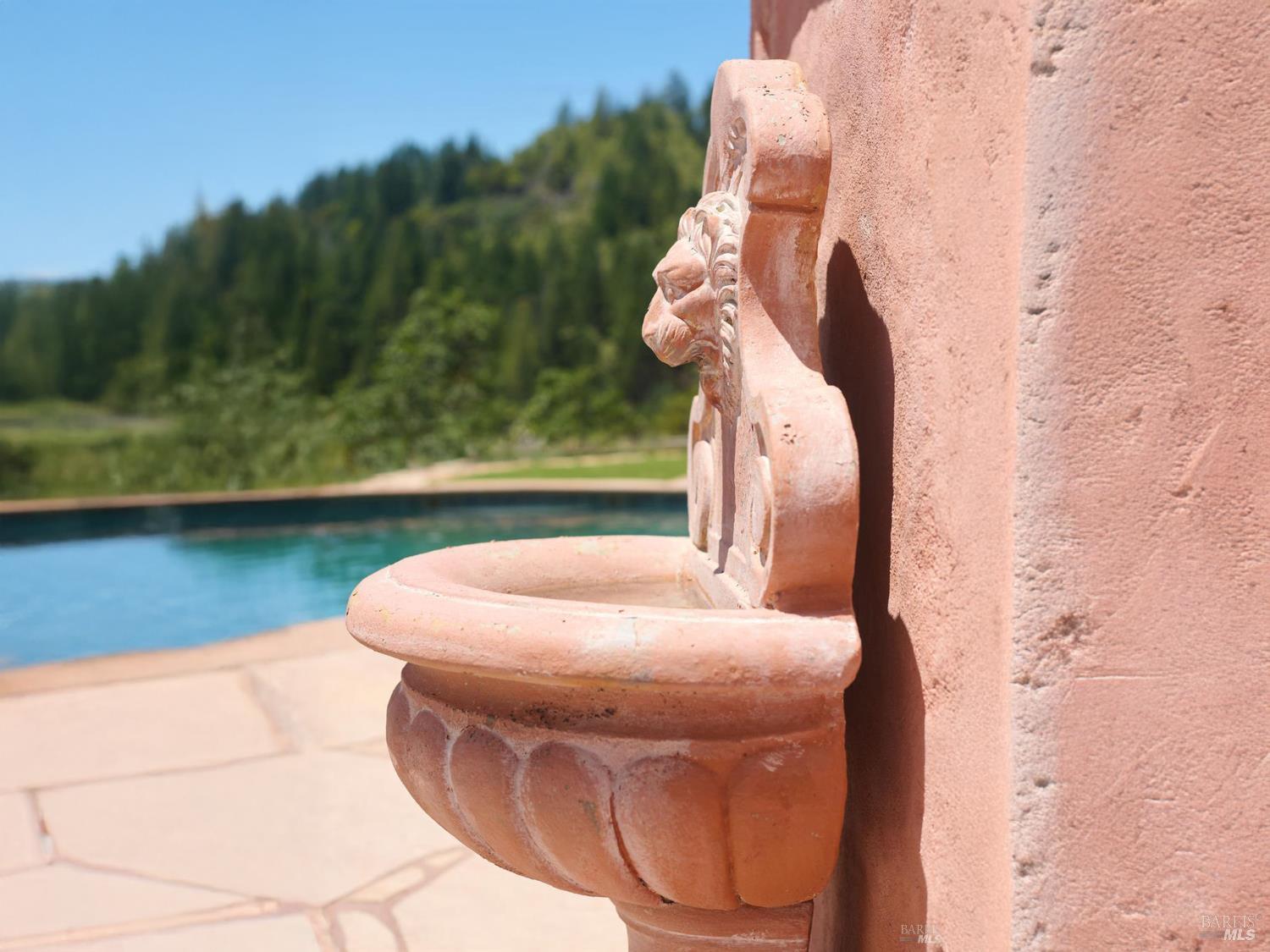 Detail Gallery Image 28 of 79 For 19400 Scenic Dr, Redwood Valley,  CA 95470 - 3 Beds | 2 Baths
