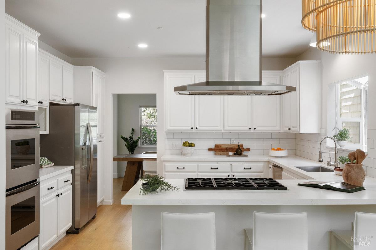 Detail Gallery Image 18 of 72 For 37 Elizabeth Cir, Greenbrae,  CA 94904 - 4 Beds | 2/1 Baths